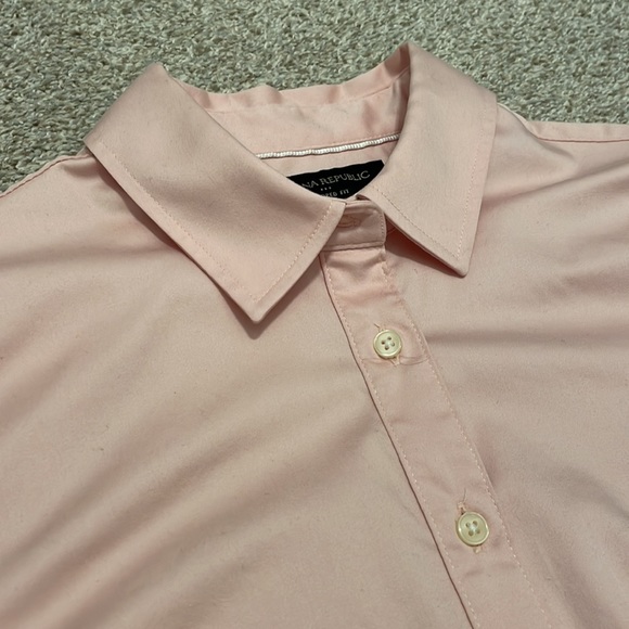 Banana Republic Tailored Non-Iron Shirt - Picture 2 of 8